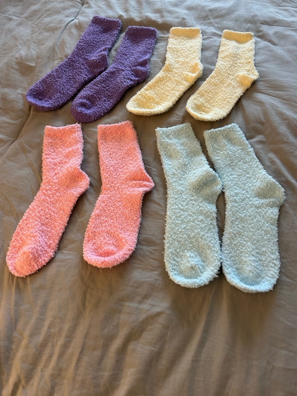 NWOT Cozy Fuzzy Bed Socks - Pastel Pack - Picture 2 of 2